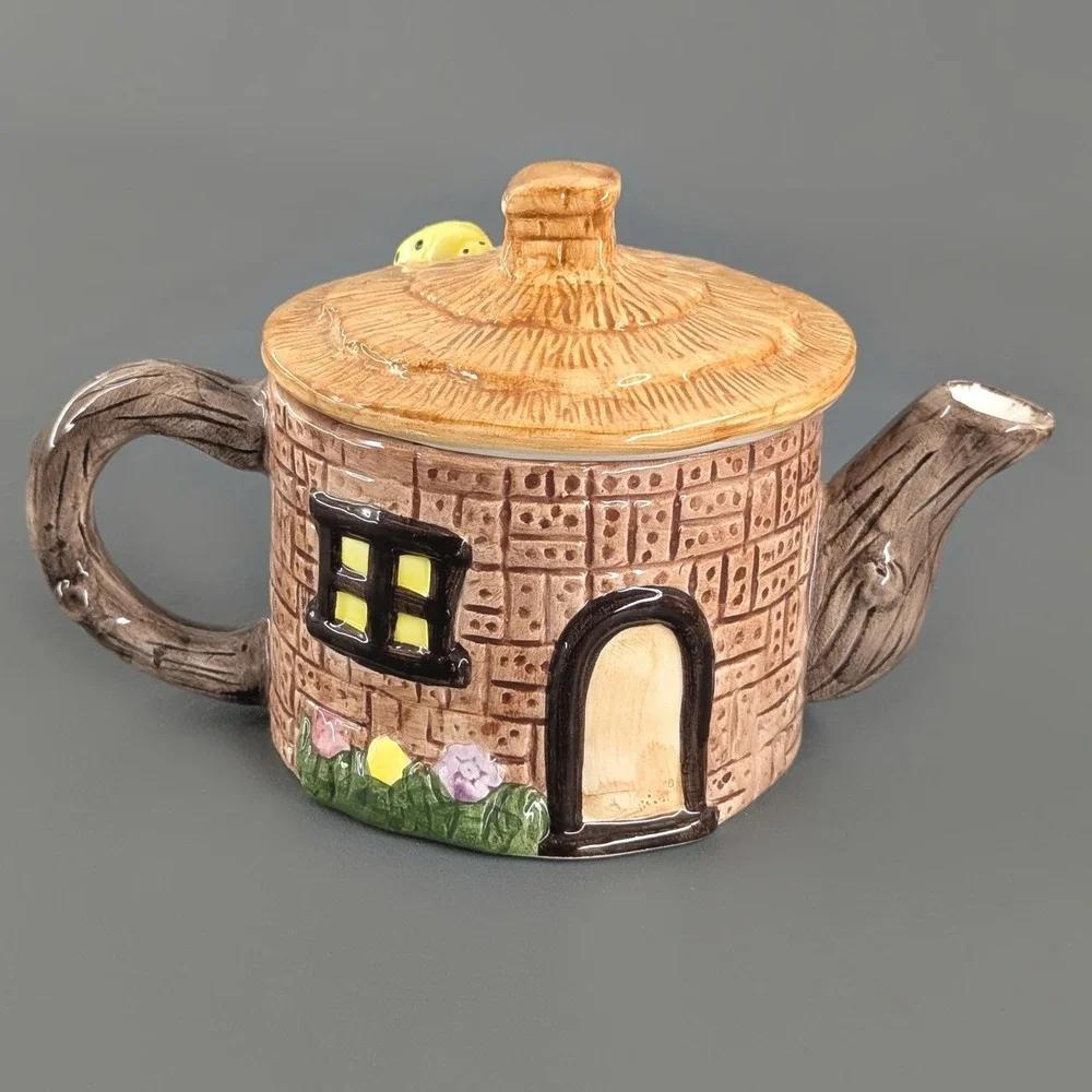 Vintage Ceramic Cottage Teapot Thatched Roof Ladybug Whimsical Tea Pot 4.5